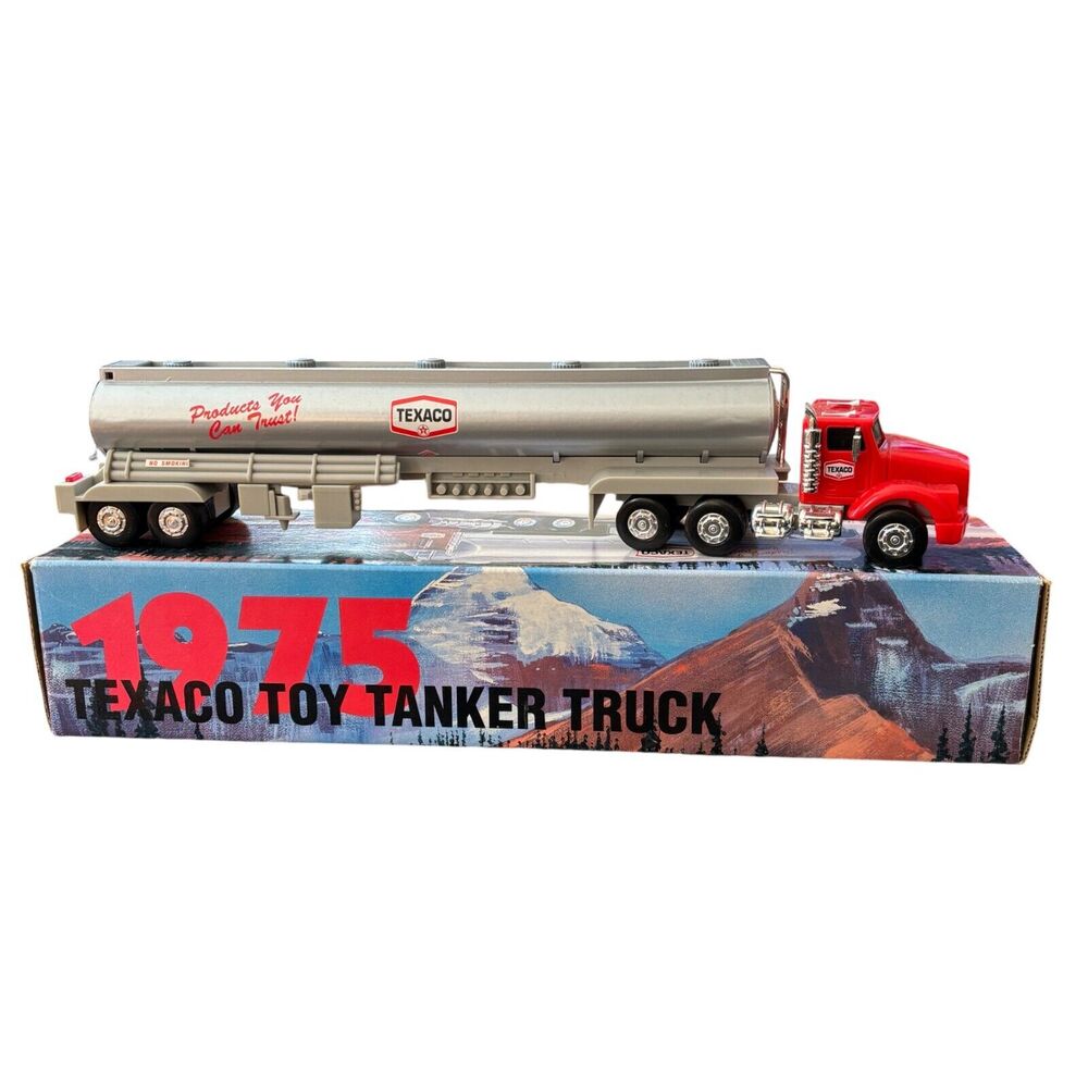 NEW 1975 Texaco Toy Tanker Truck with Sound and Lights 1995 Edition IN BOX